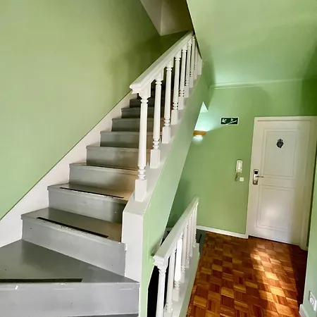 Hostel Ljmonade *