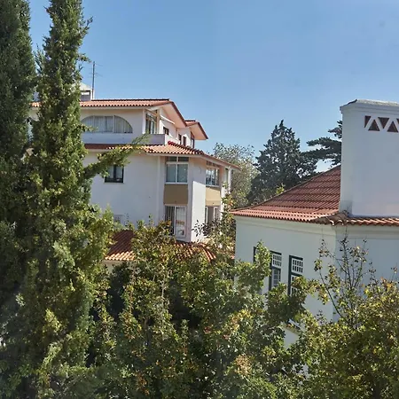 Ljmonade Hostal *