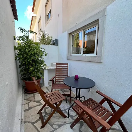 Hostel Ljmonade Cascais