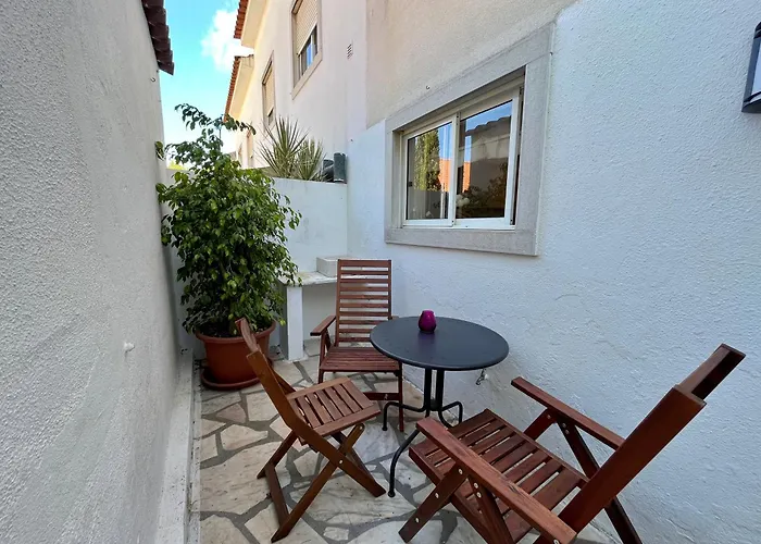 Hostel Ljmonade Cascais